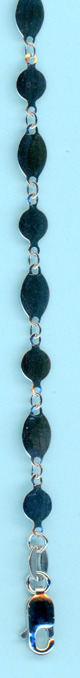 DM003
