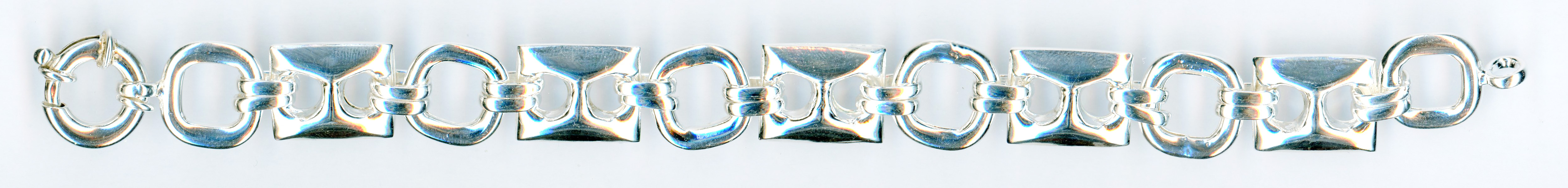 GFG518
