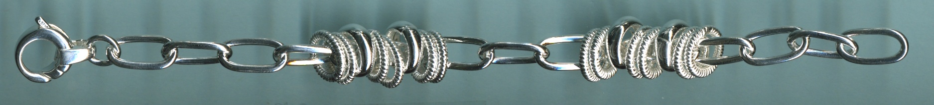GIU035