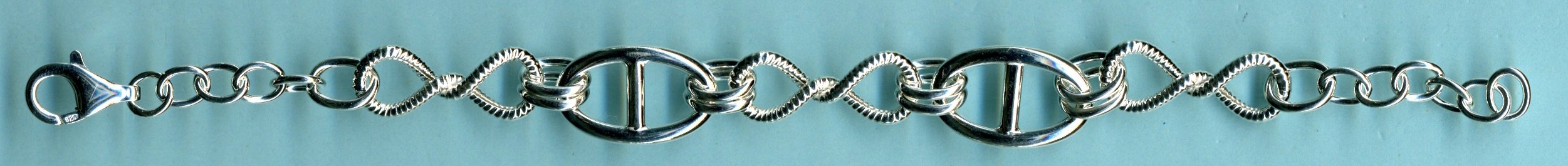 GIU324