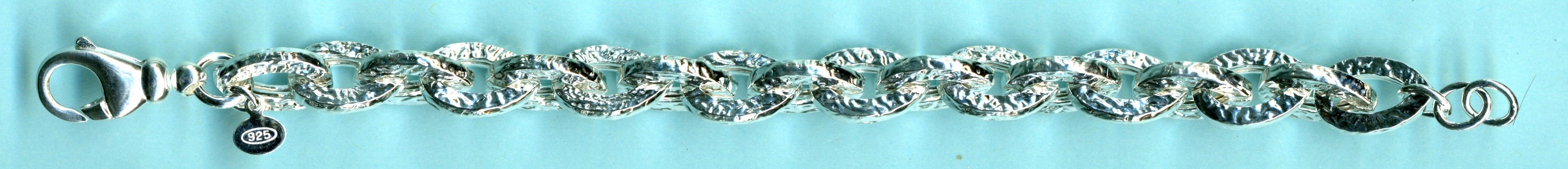 GIU474