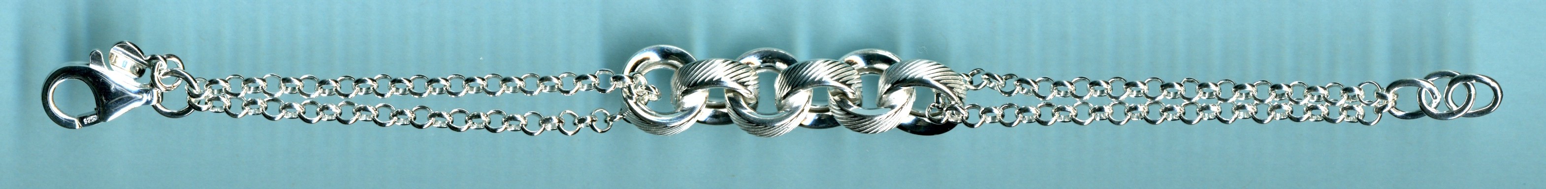 GIU494