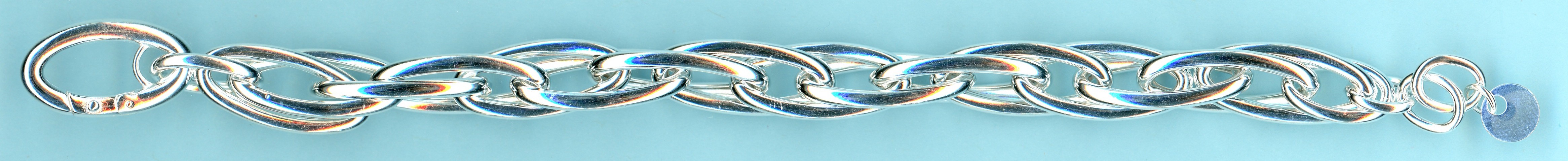 GIU579